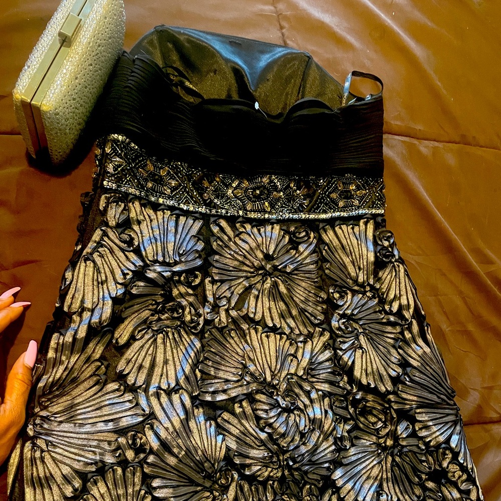 Sue Wong party dress size in black with silver strapless size 2